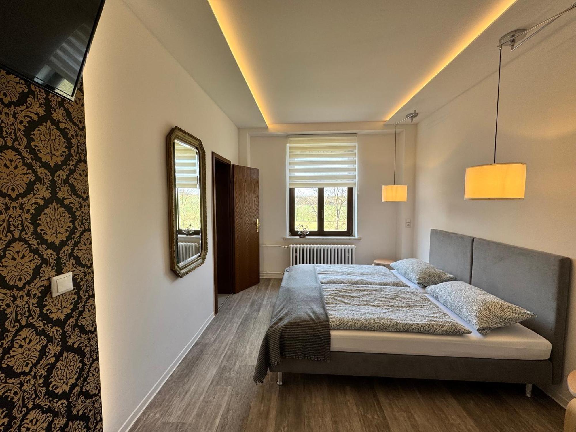 Landgasthof & Hotel Waldeck Treuen ภายนอก รูปภาพ